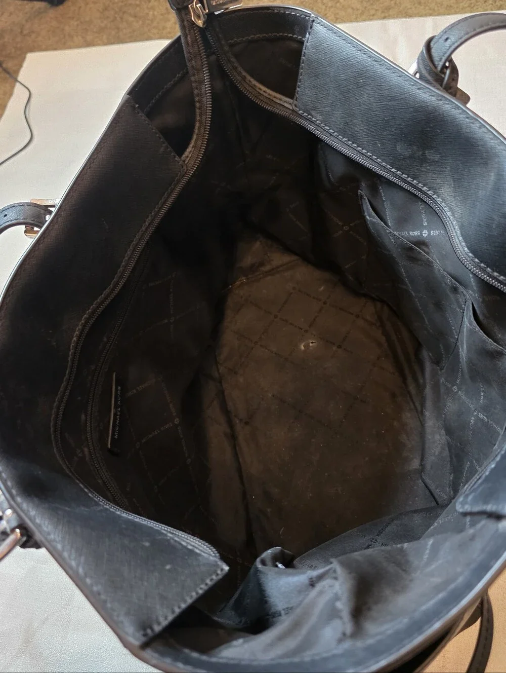 Michael Kors Gilly Large Zip Drawstring Travel Tote Bag Signature 35S1S2GT7B